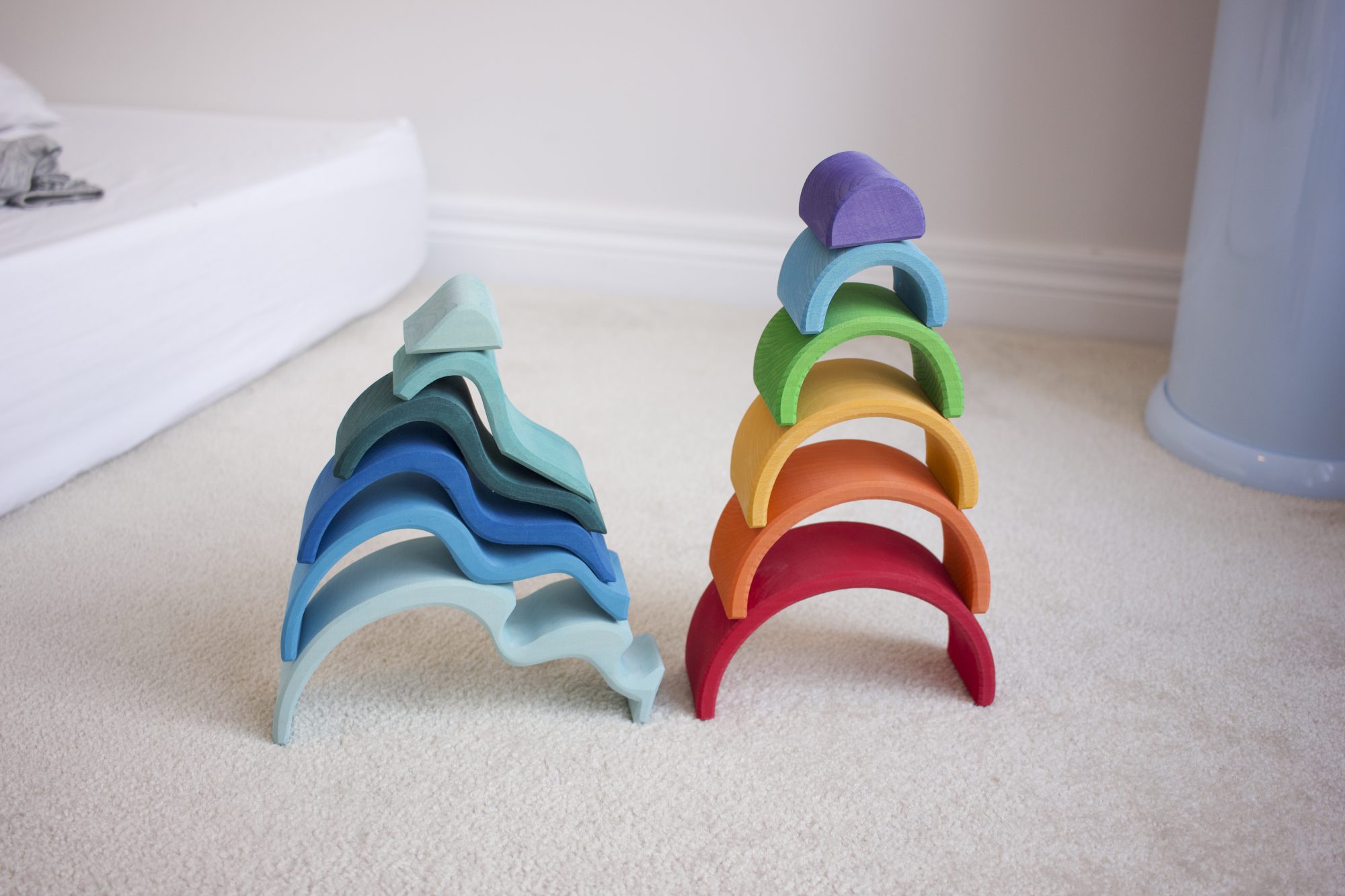 Grimms Medium Rainbow and waves